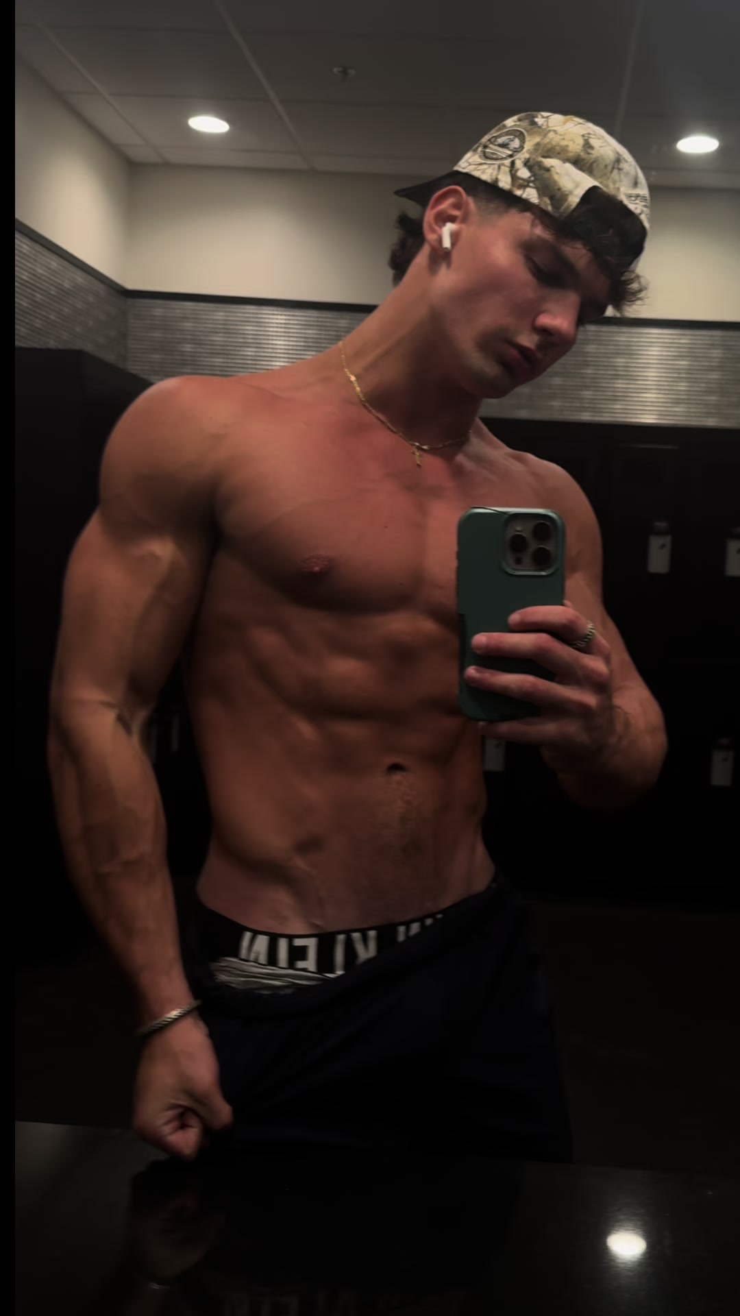 @Zachariah.Kershner🔱