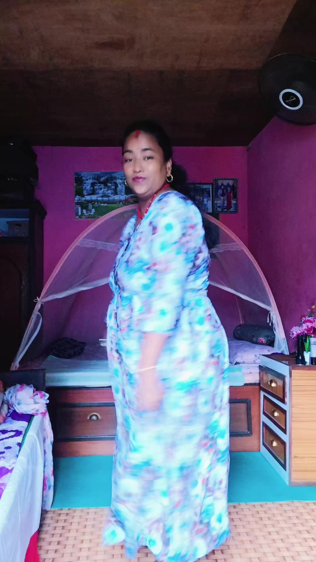 @मिना मगर 💖
