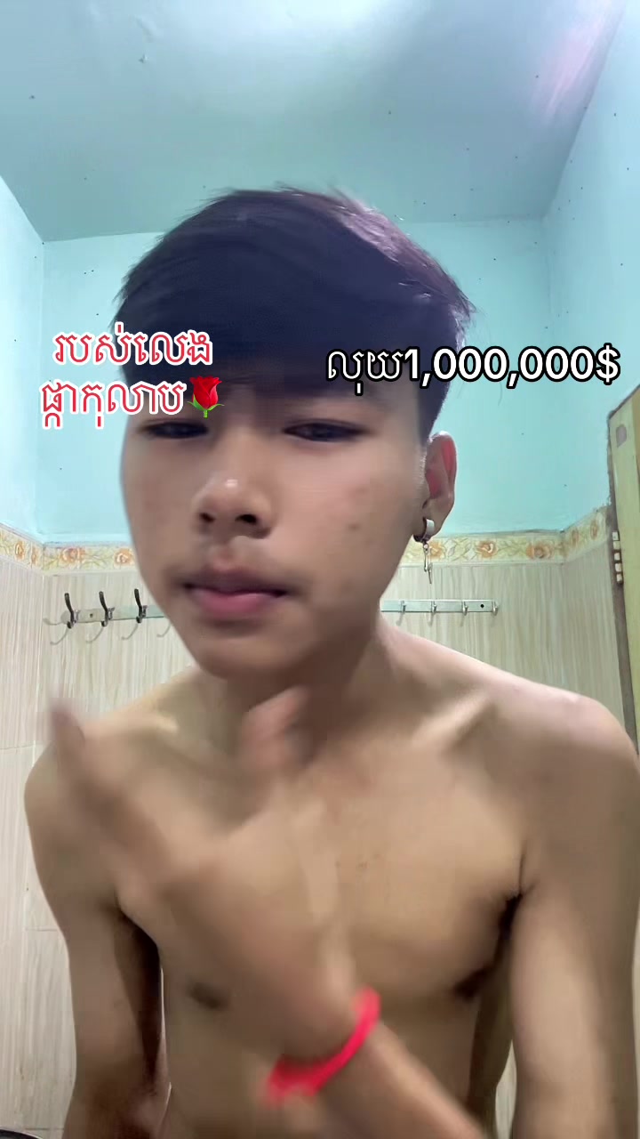 @vannyro_kdorthom
