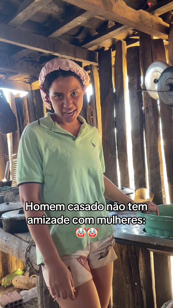 @monicadejatoba