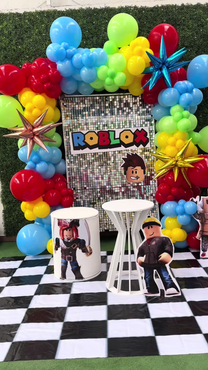@D&rsquo;cora_ShowMX