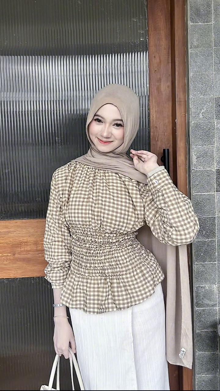 @anniputri5