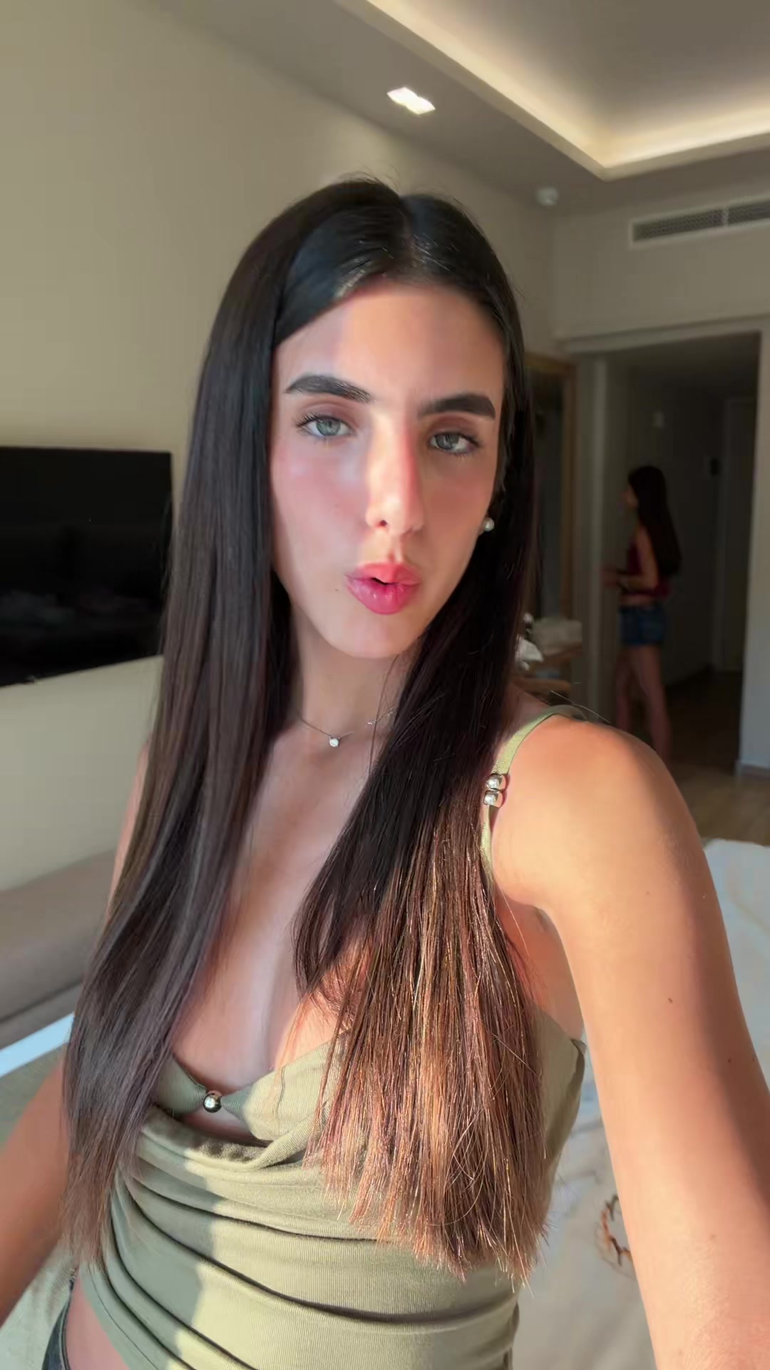 @Userrr_lihi