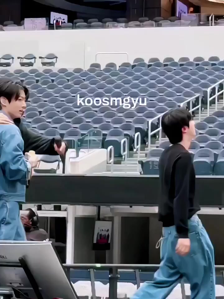 @VK