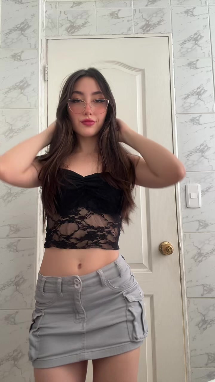 @Renata🥀