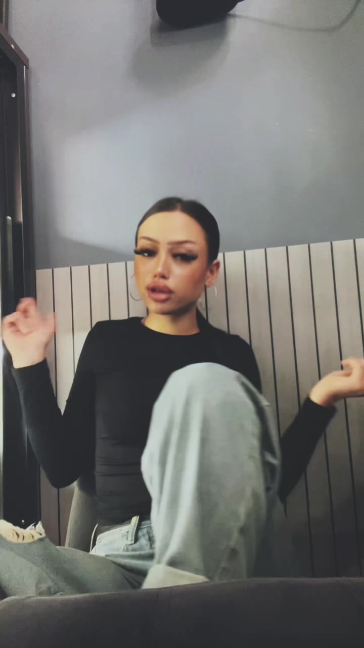 @Губастая получается 😝