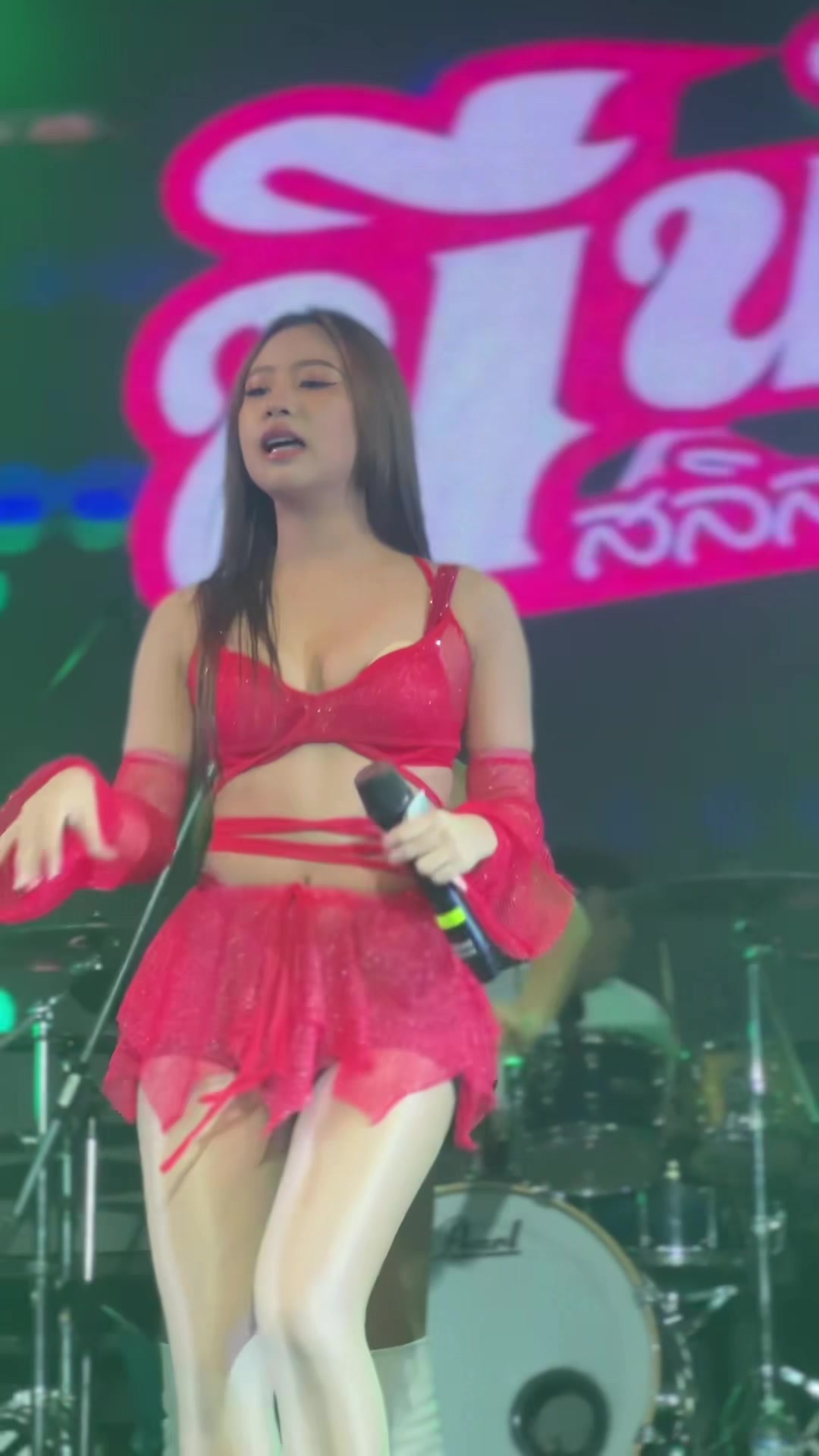 @นีน่าจั๊ฟ