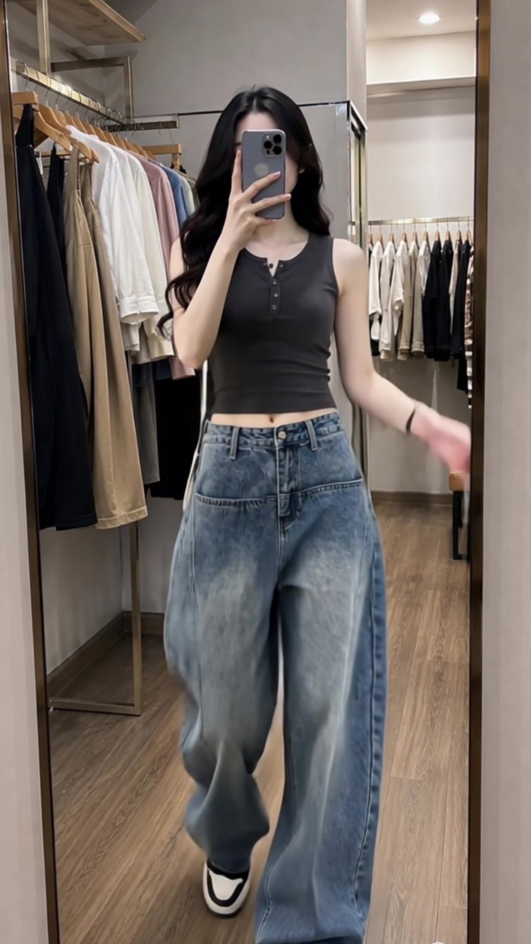 @Tuệ Lâm