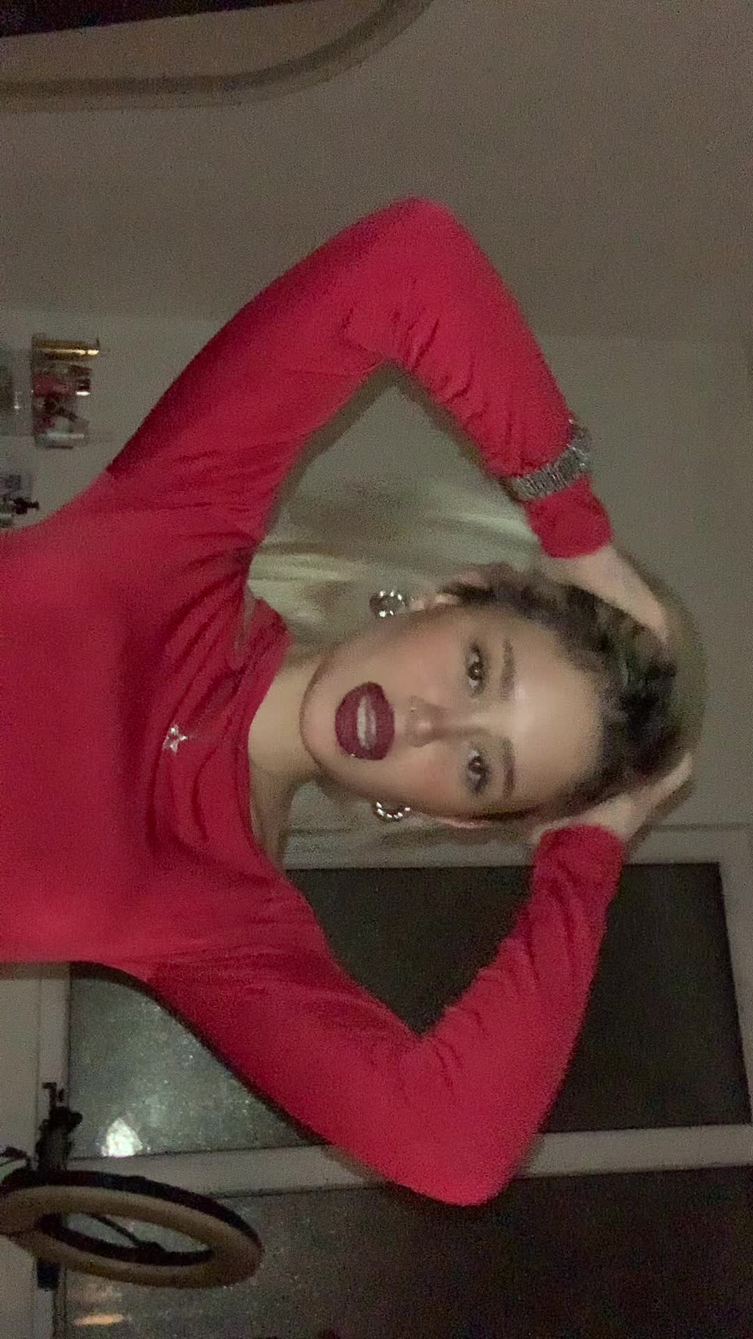 @heliaydn