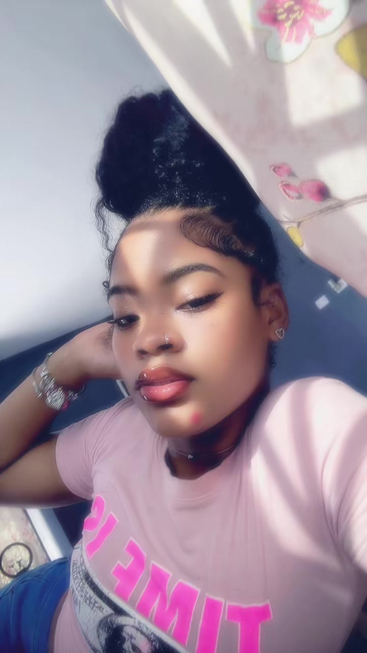 @𝓑𝓻𝓲𝓷𝓪._𝓕𝔂𝓪𝓱𝓧𝓸🔥🇯🇲