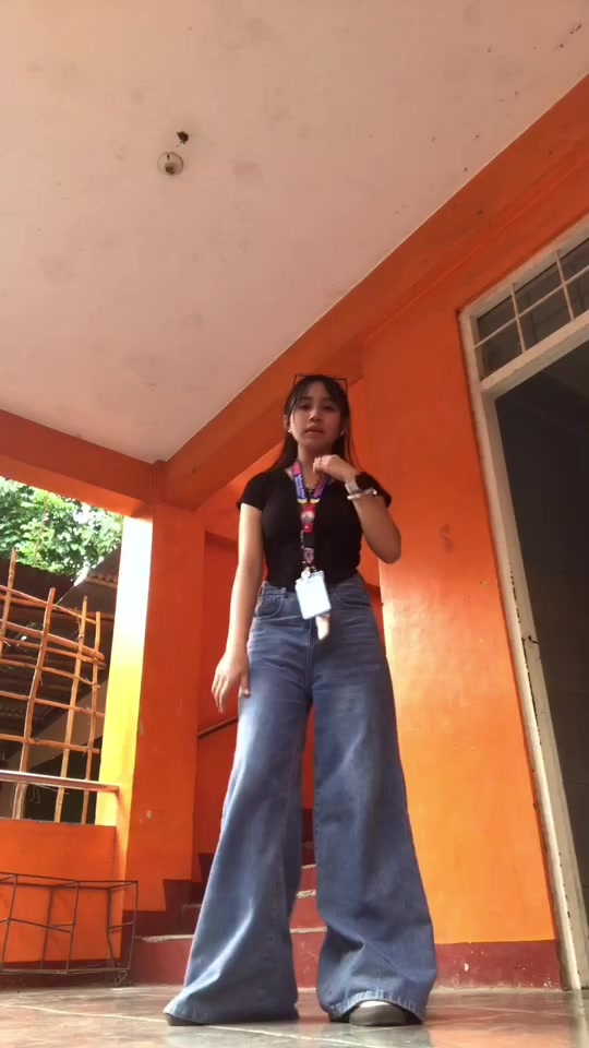 @🦖
