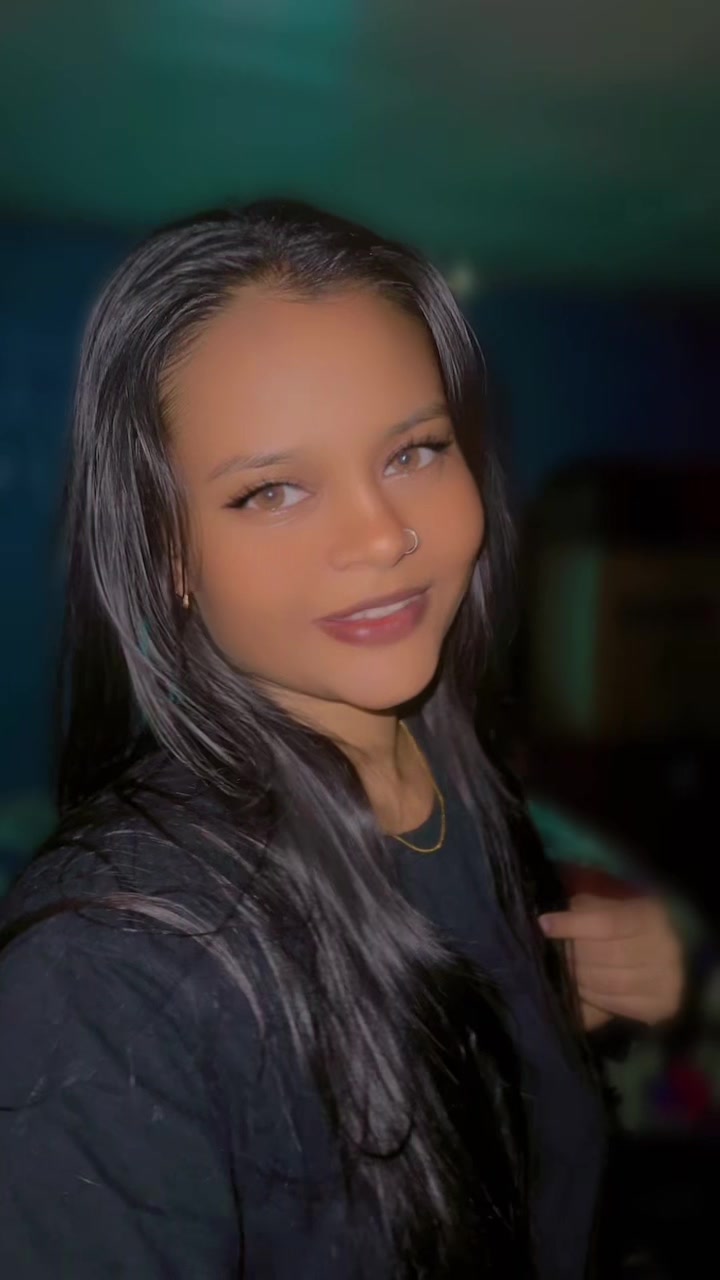 @𝔟𝔯𝔬𝔴𝔫 𝔢𝔶𝔢𝔰 𝔤𝔦𝔯𝔩