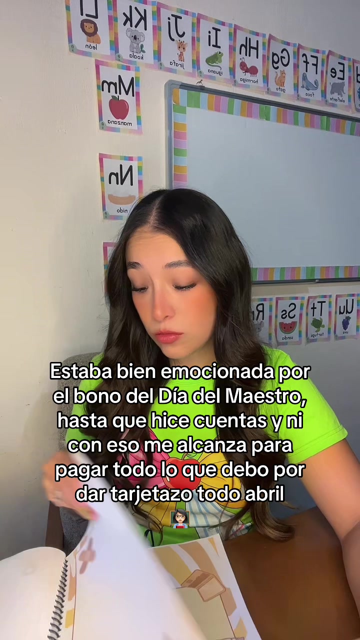 @Maestra Azu 👩🏻🏫🍎