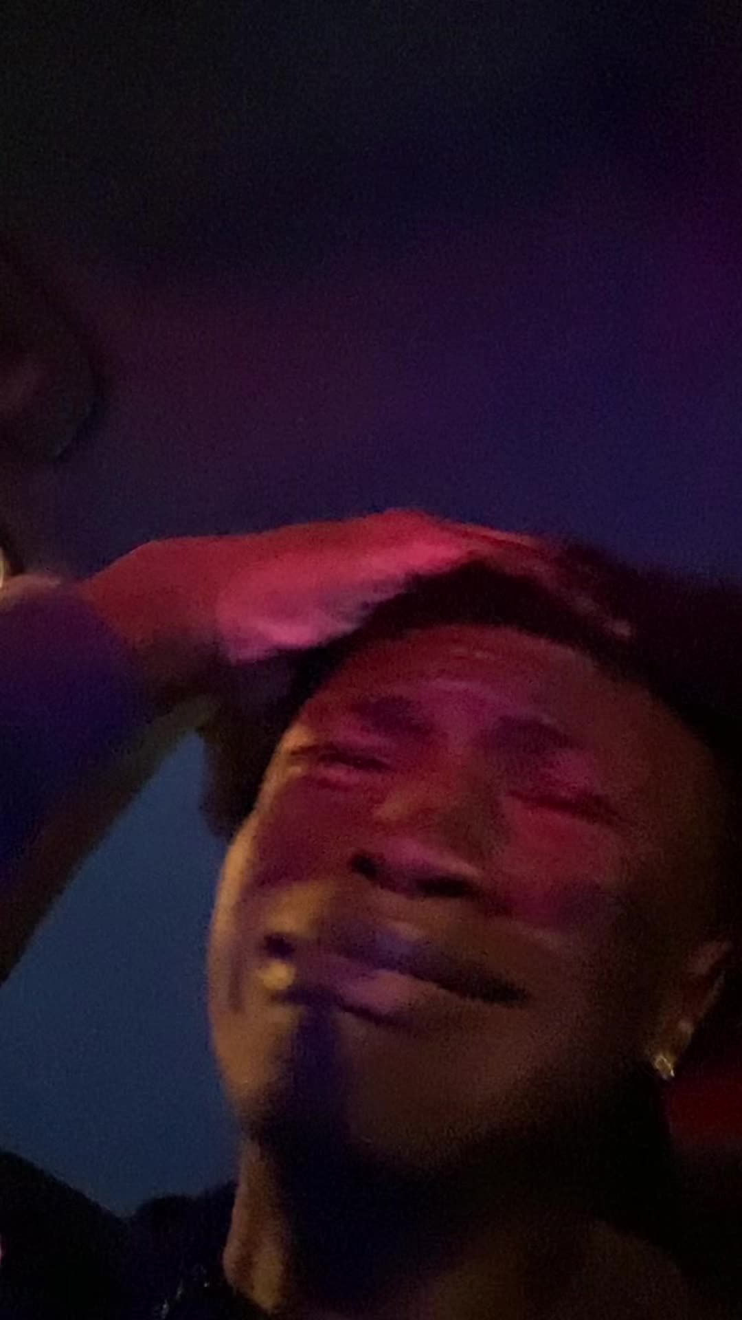 @moyo