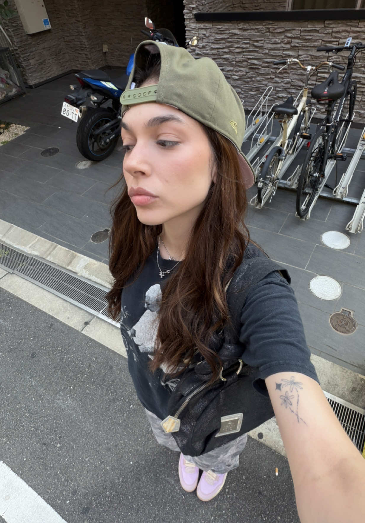 @👾