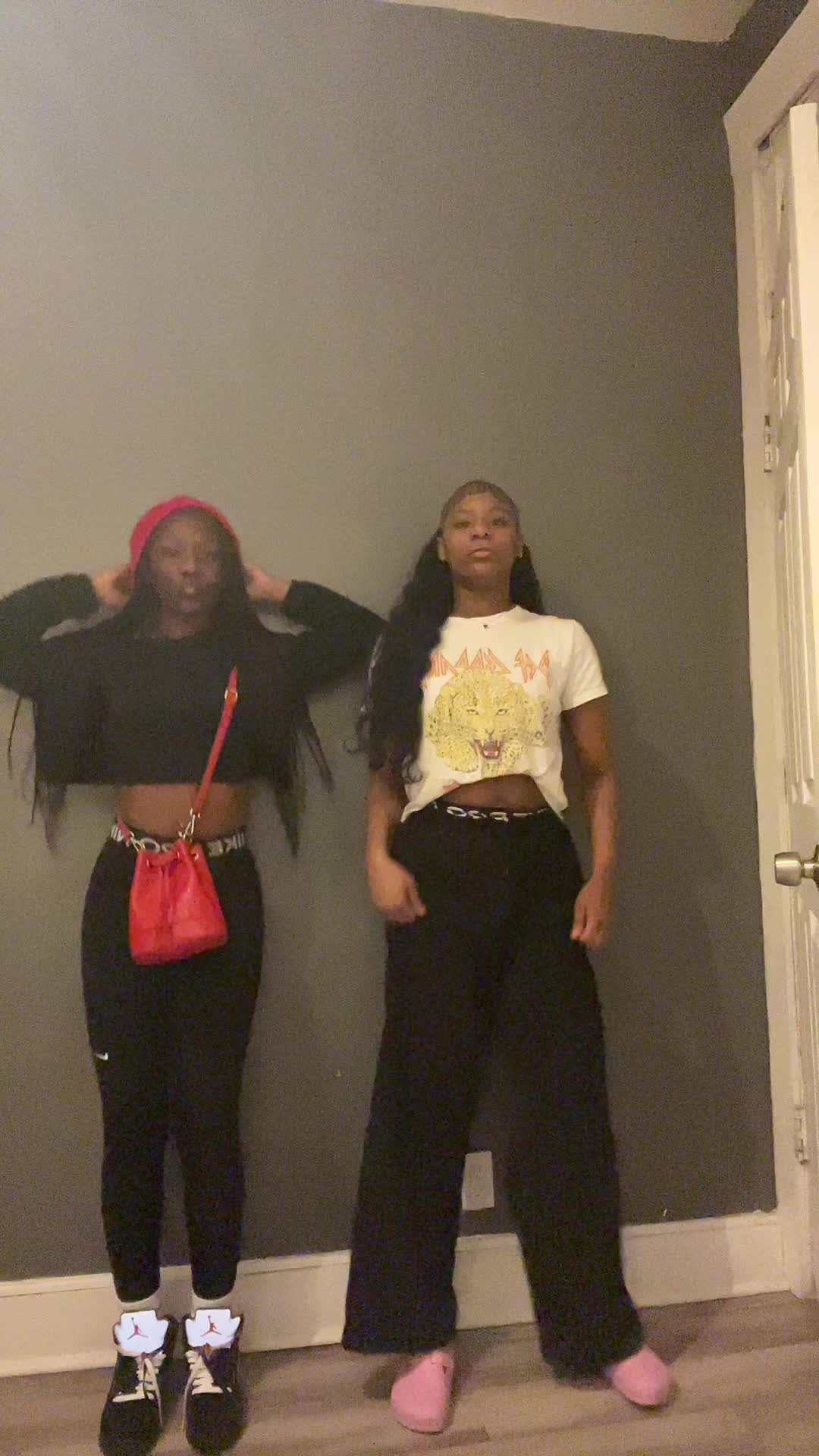 @eva b !