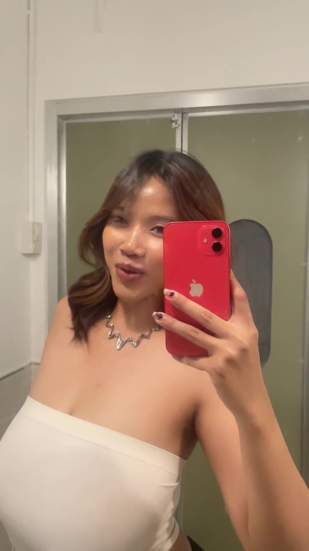 @whoNeedsEm