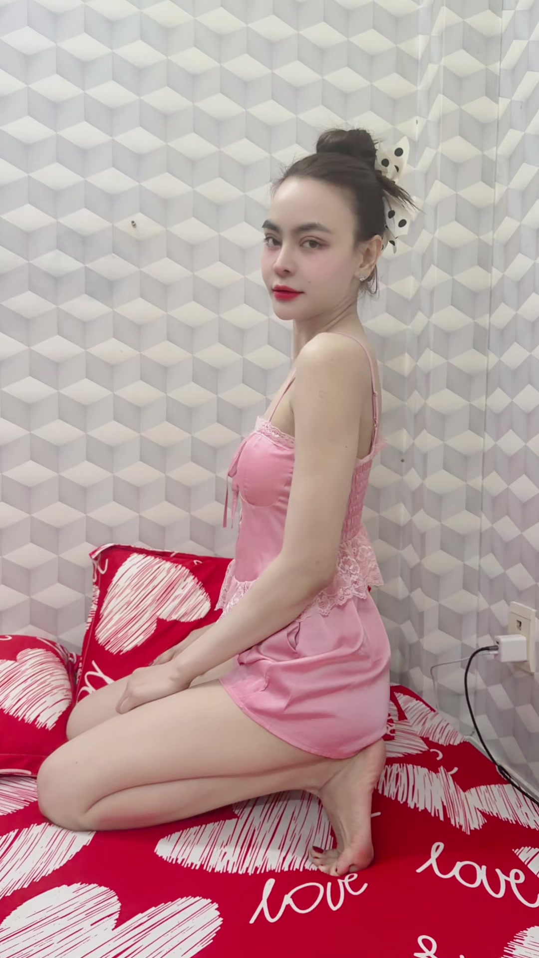 @Ngân Lai 💵