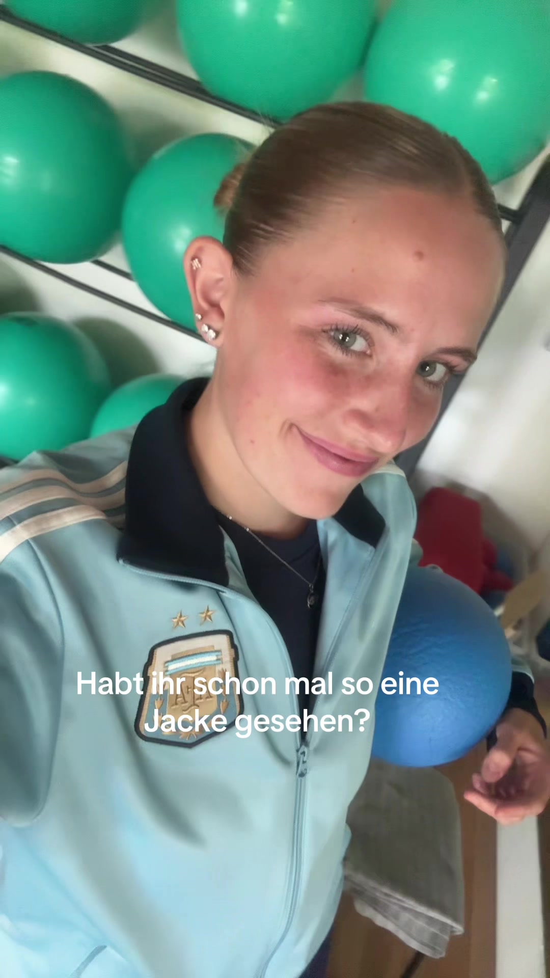 @⚯͛
