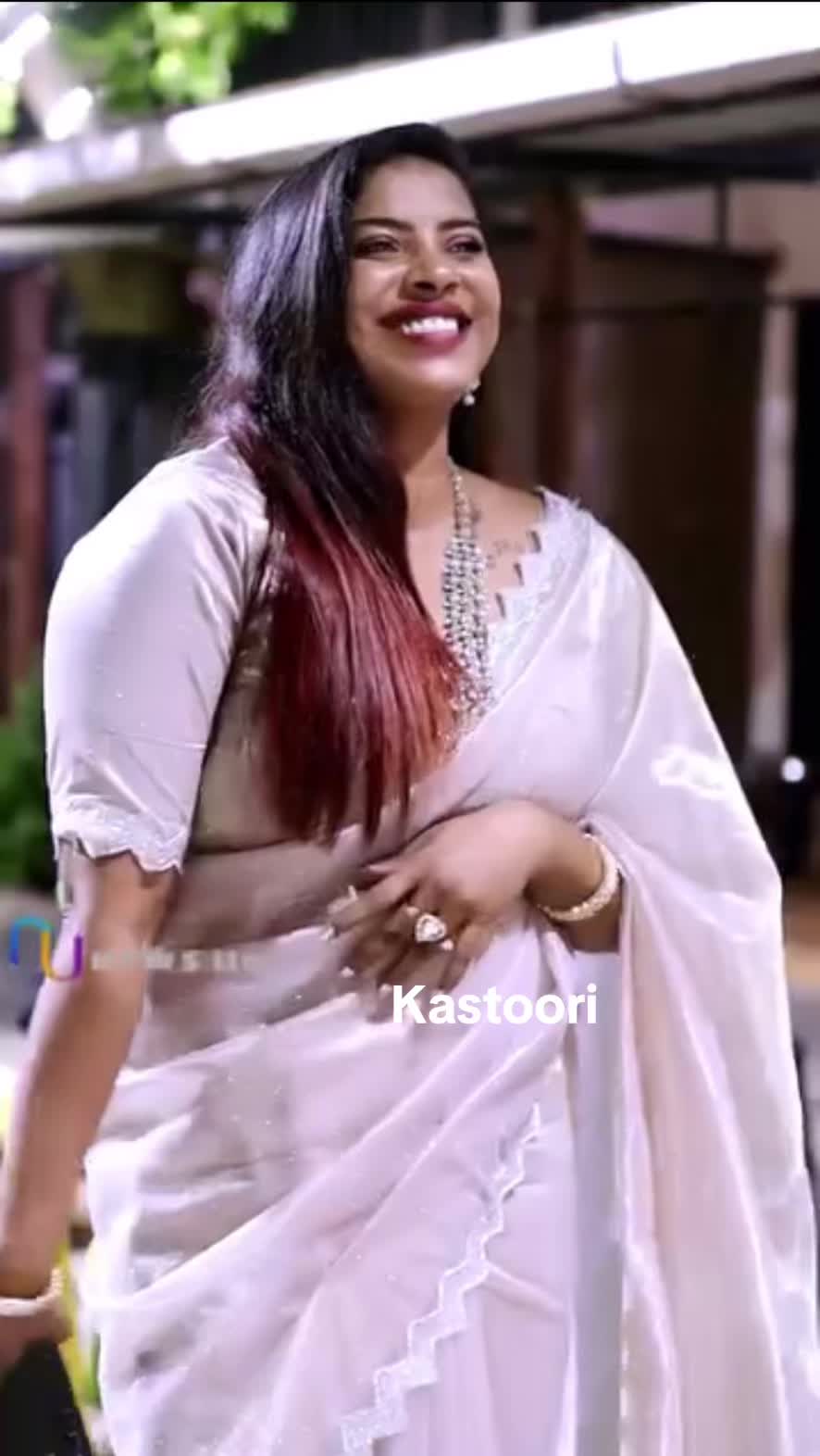 @கஸ்தூரி