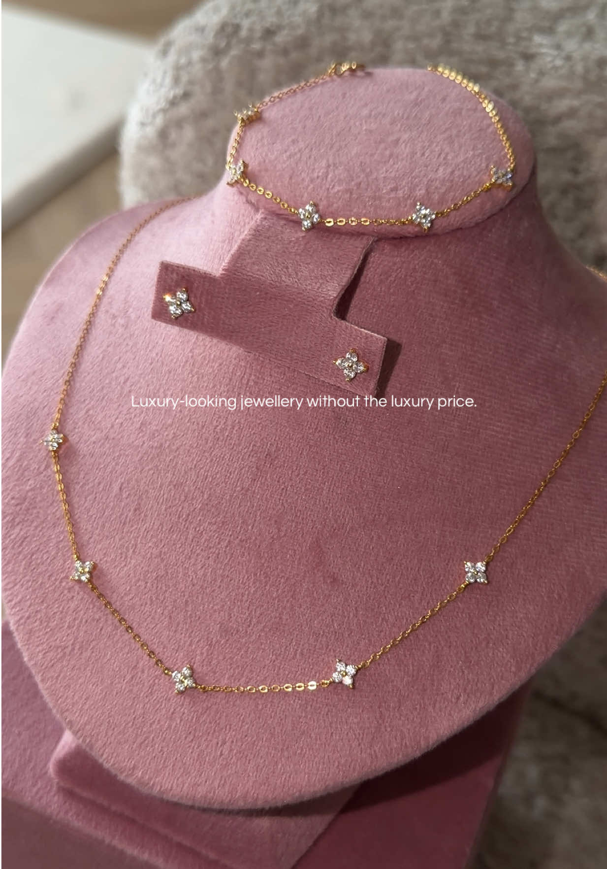 @JewelleryLuxe