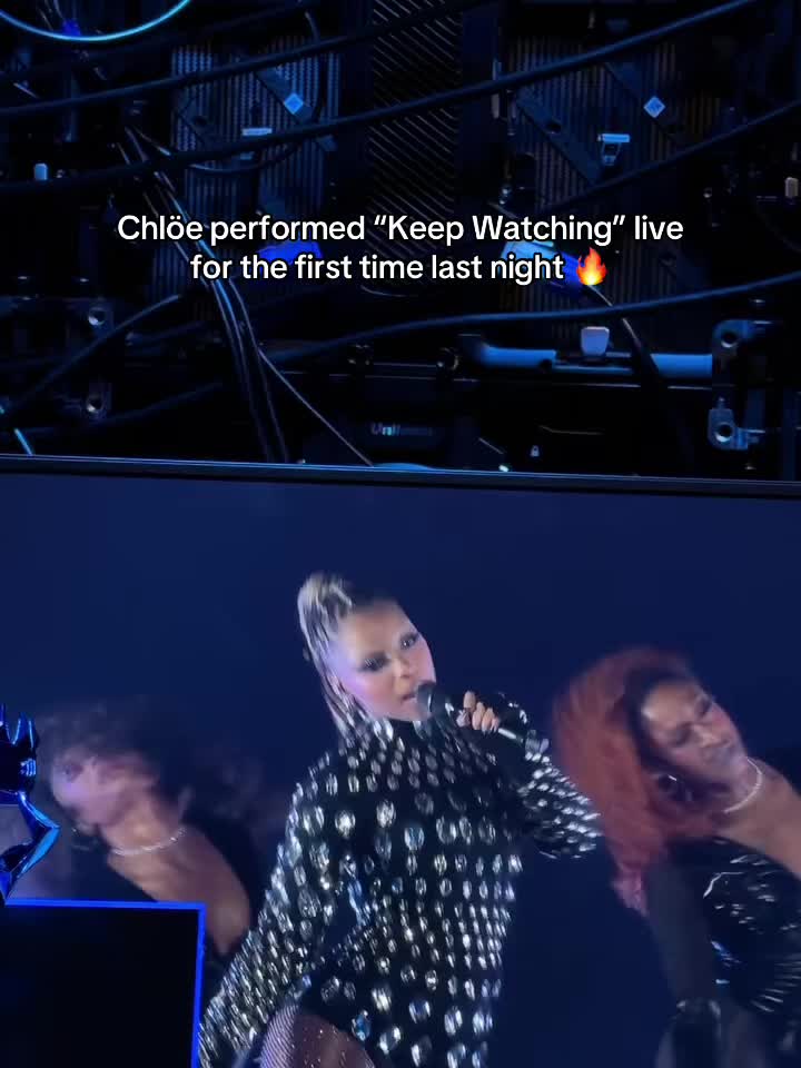 @The Chl&ouml;e x Halle Room