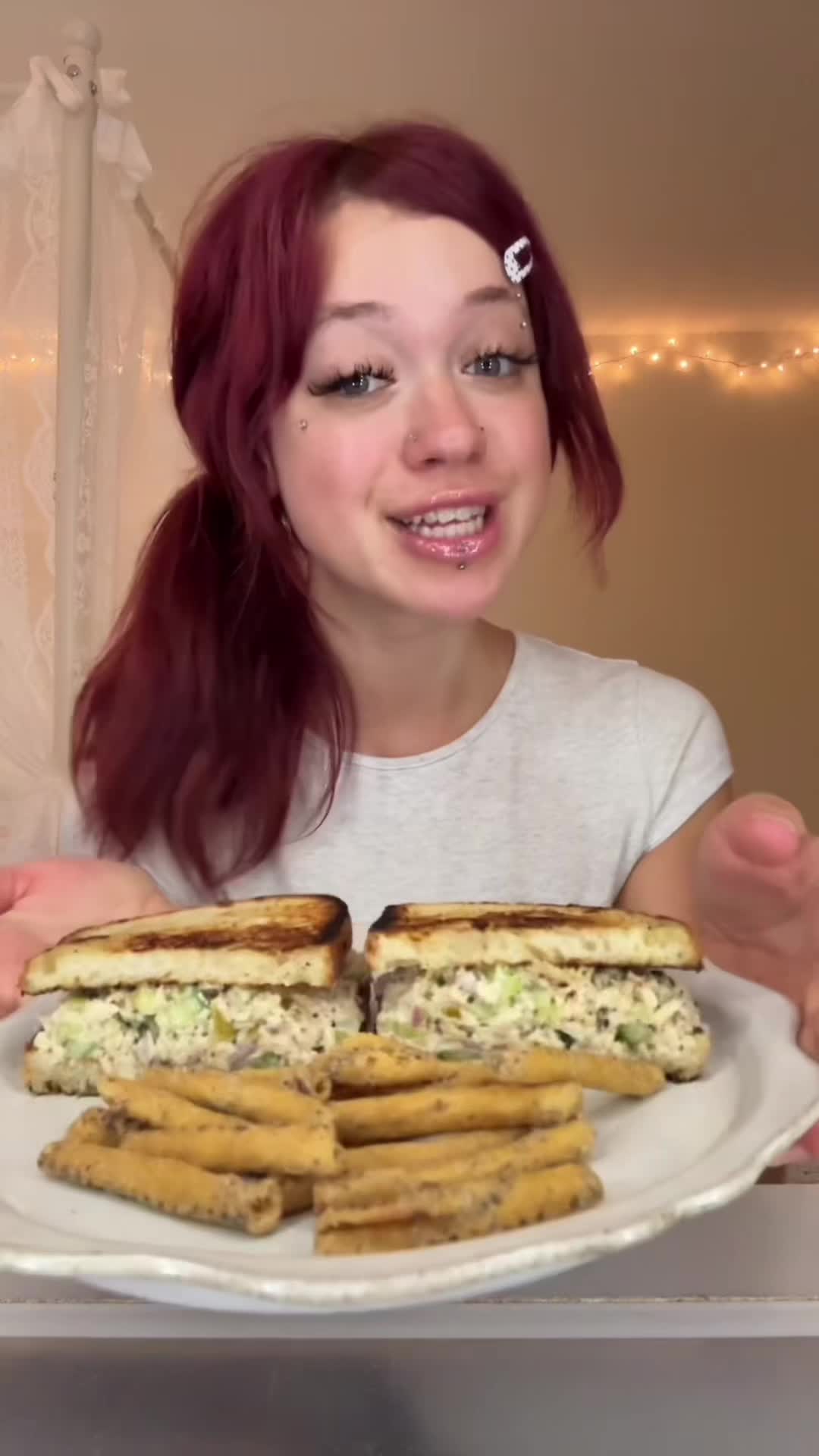 @Eatingwithahbaddie