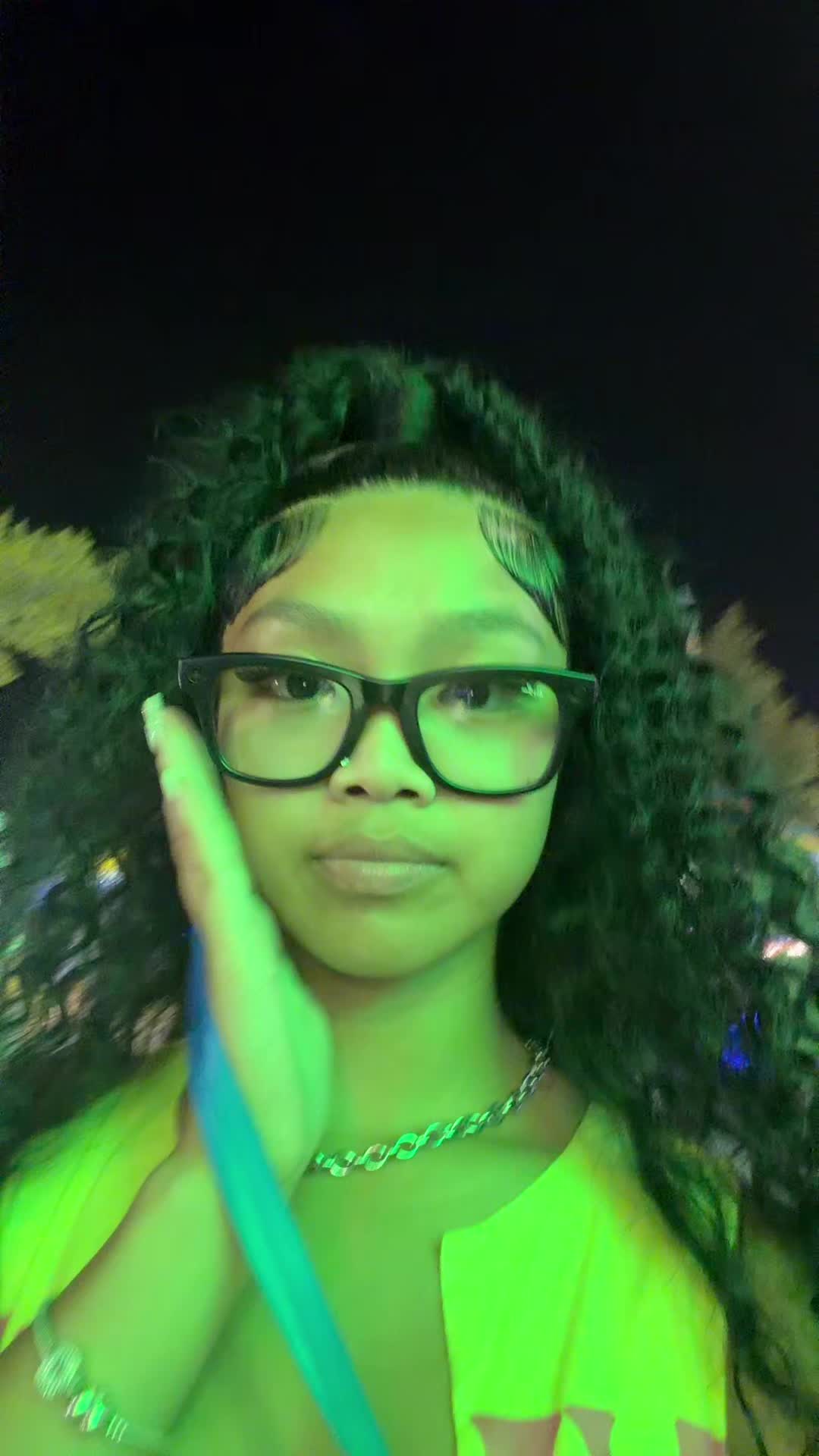 @lina2fyee_