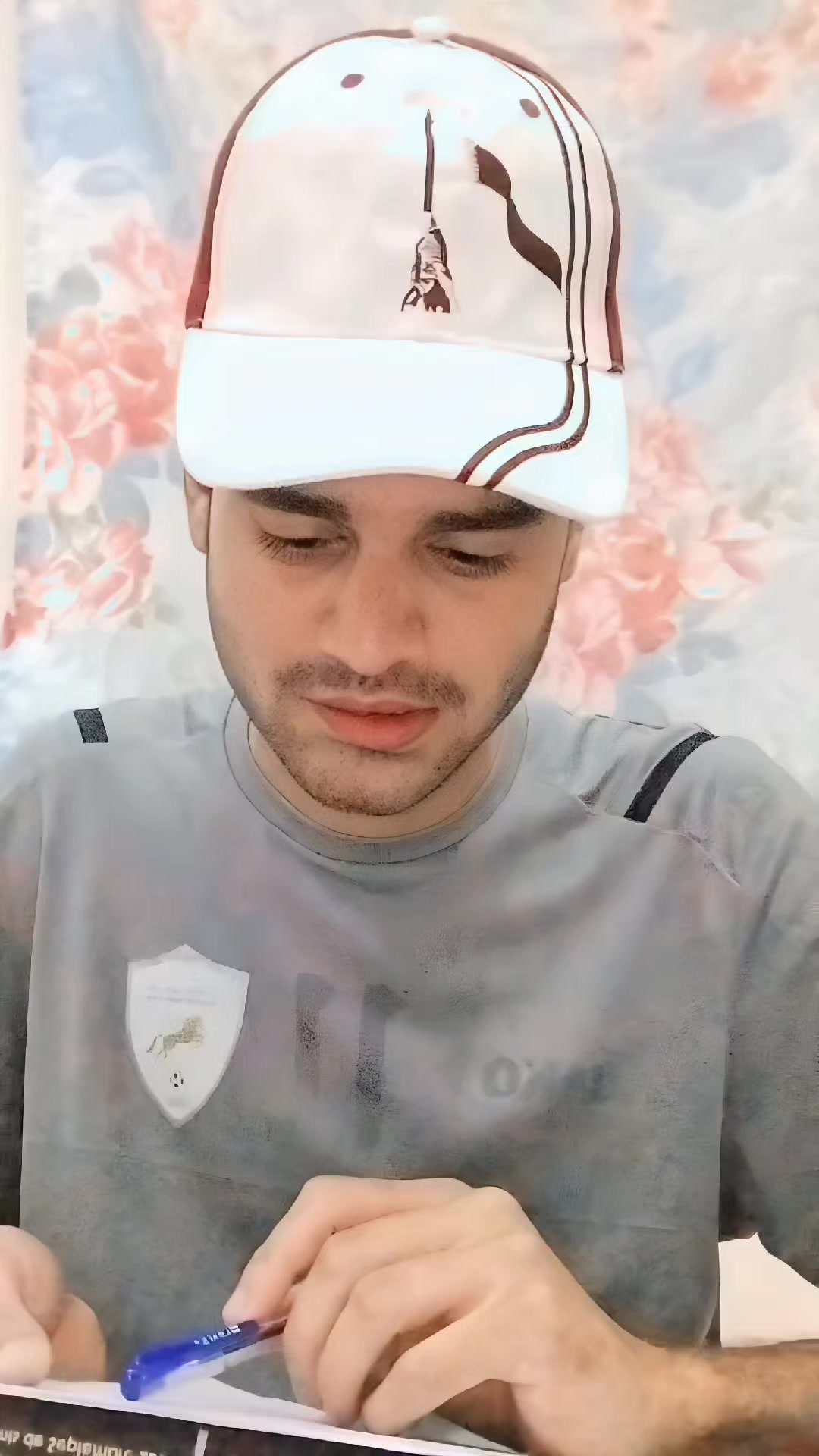 @꧁༒☬𝓜𝓻 𝓬𝓻𝓪𝔃𝔂 𝓫𝓸𝔂☬༒꧂