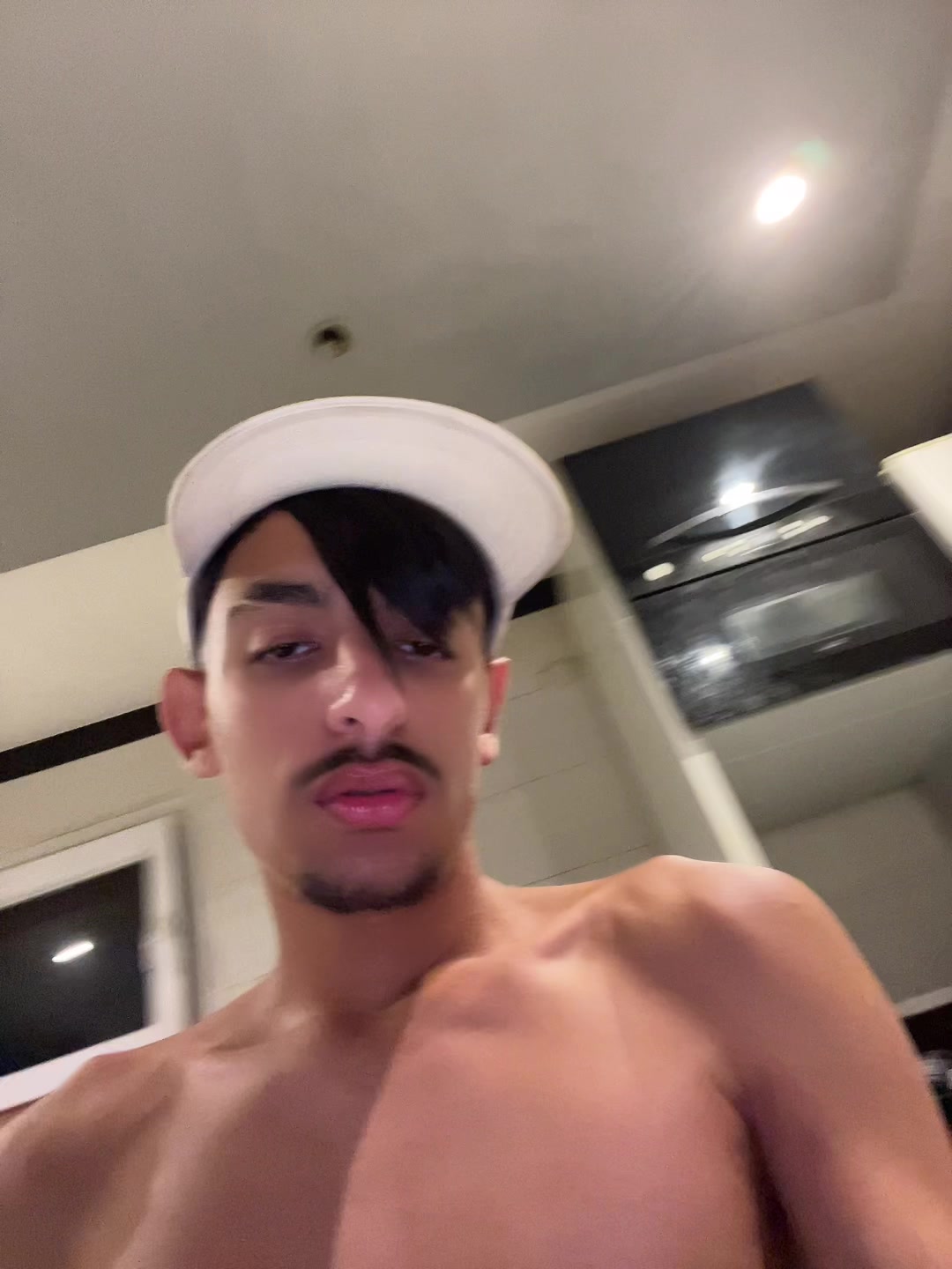 @𝓣𝓬𝓱𝓲𝓴𝓸𝓾 𝓹𝓪𝓽𝓻𝓸𝓷🦁