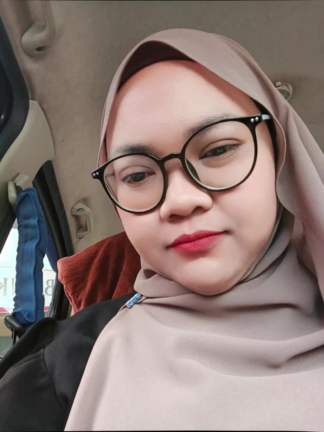 @dee-nazz1094