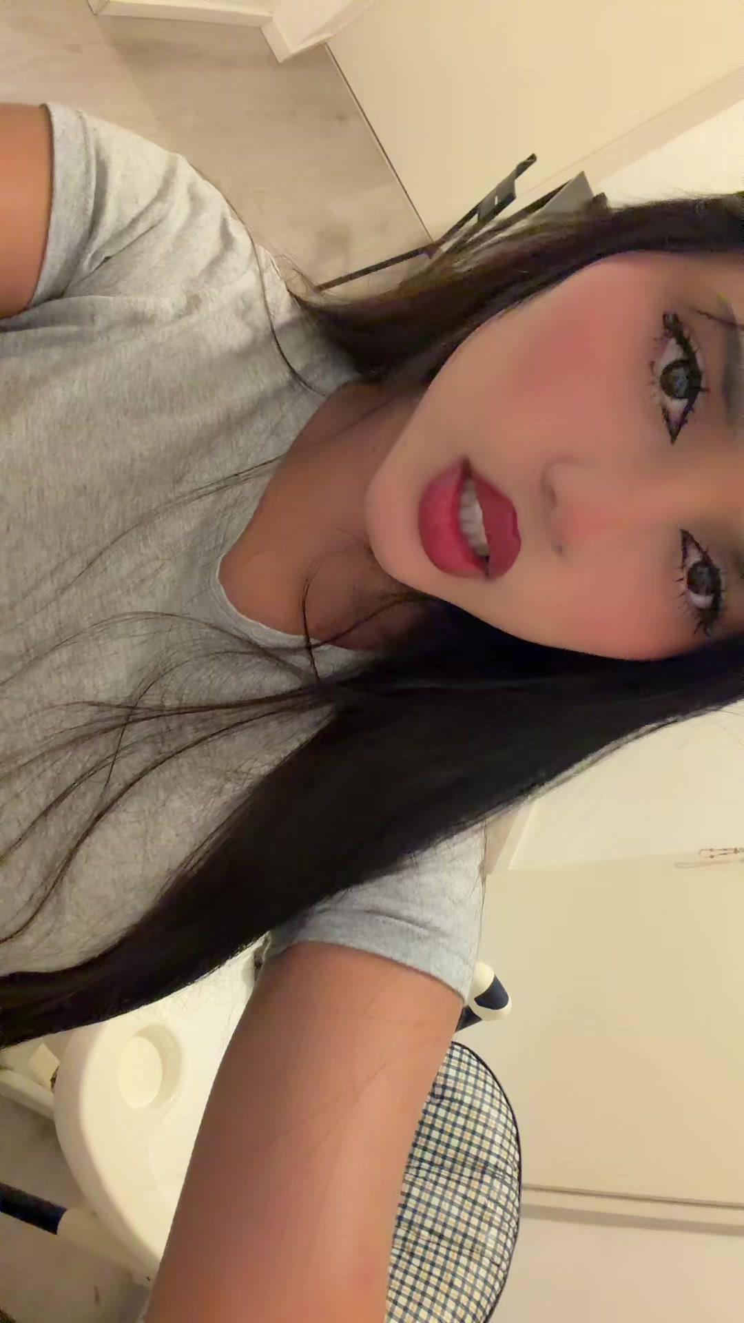 @𝓢𝓸𝓮