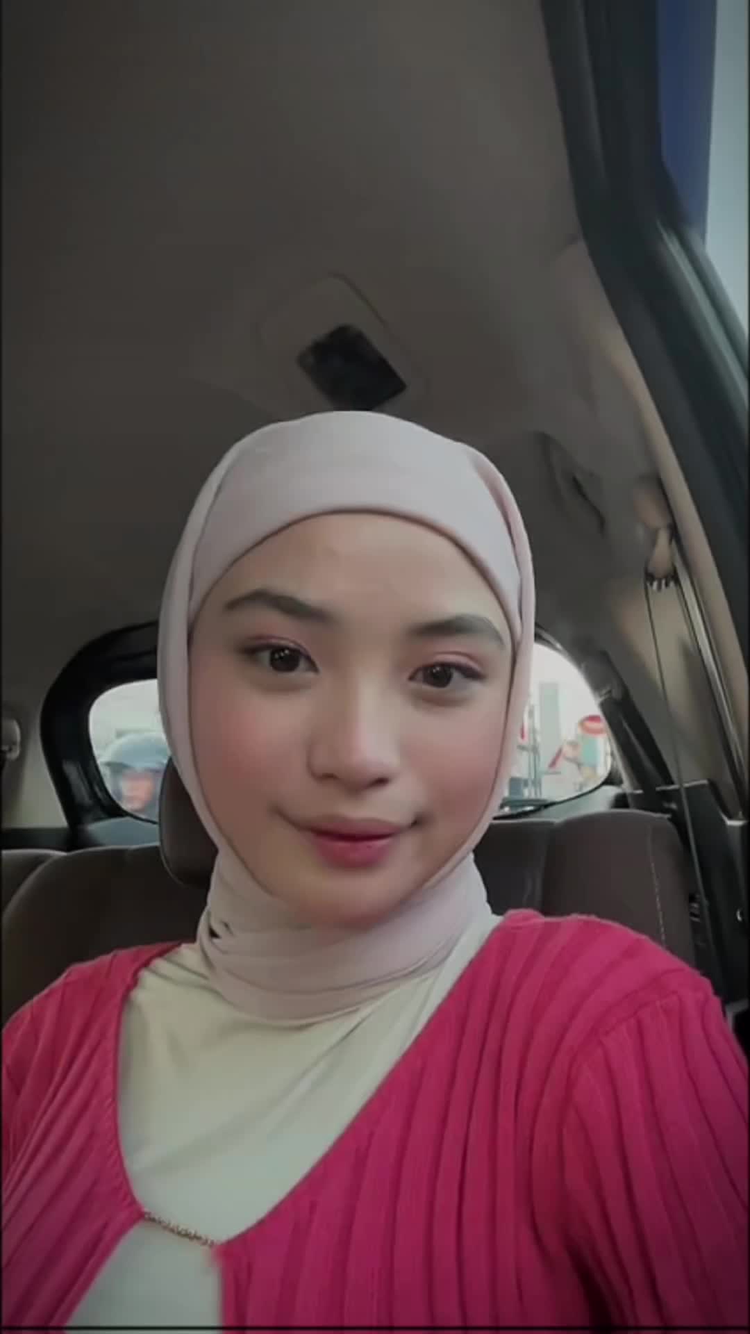 @taniaa