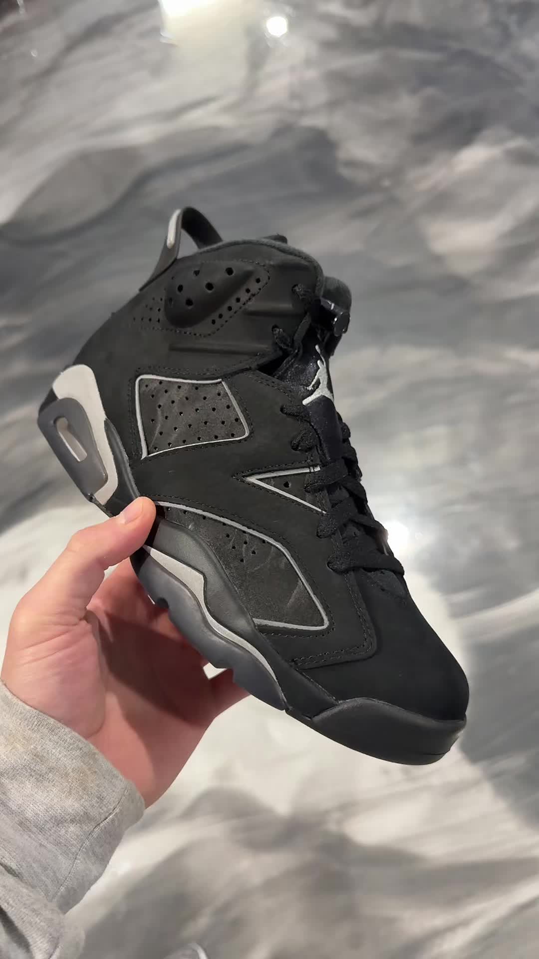 @VERIFIED SNEAKER DEALS