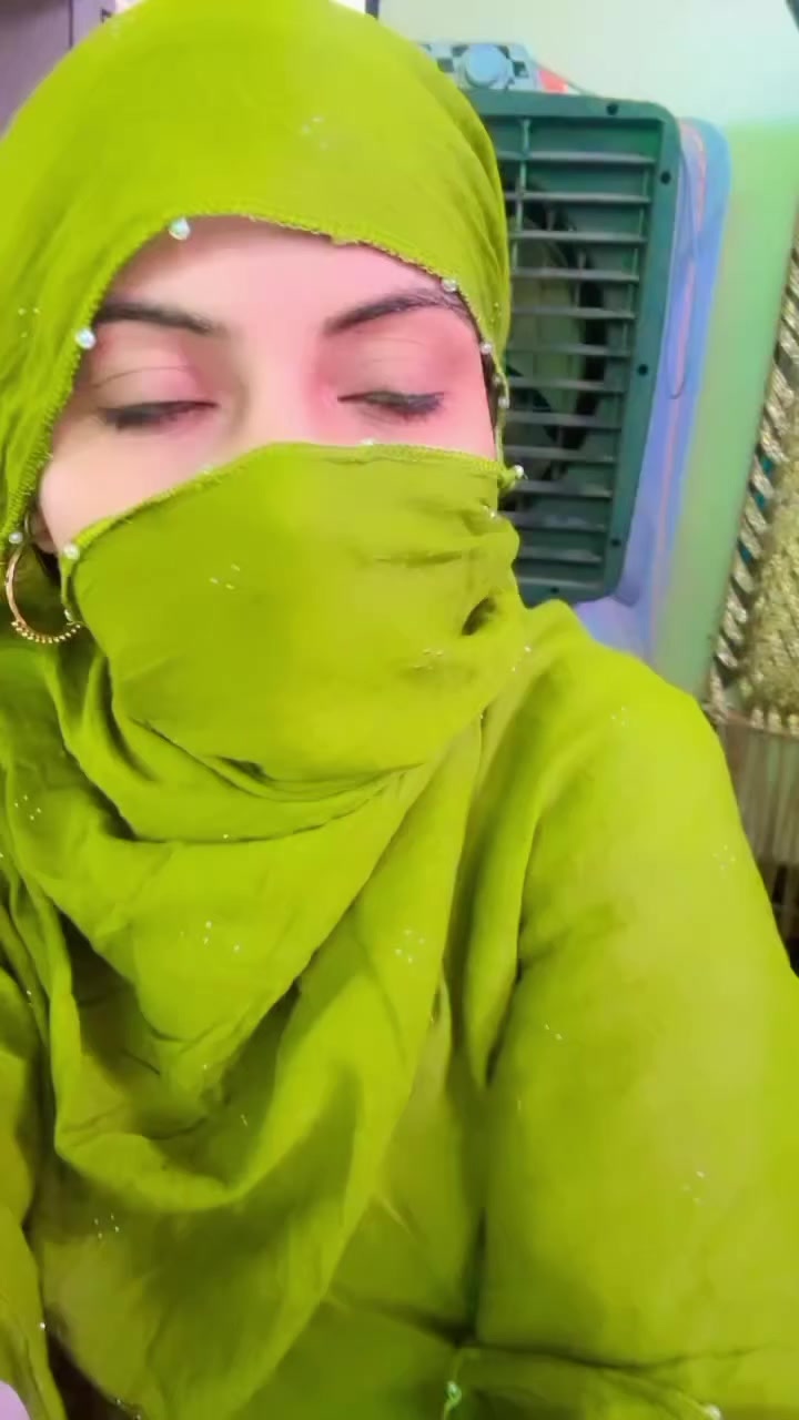 @Ayesha Khan