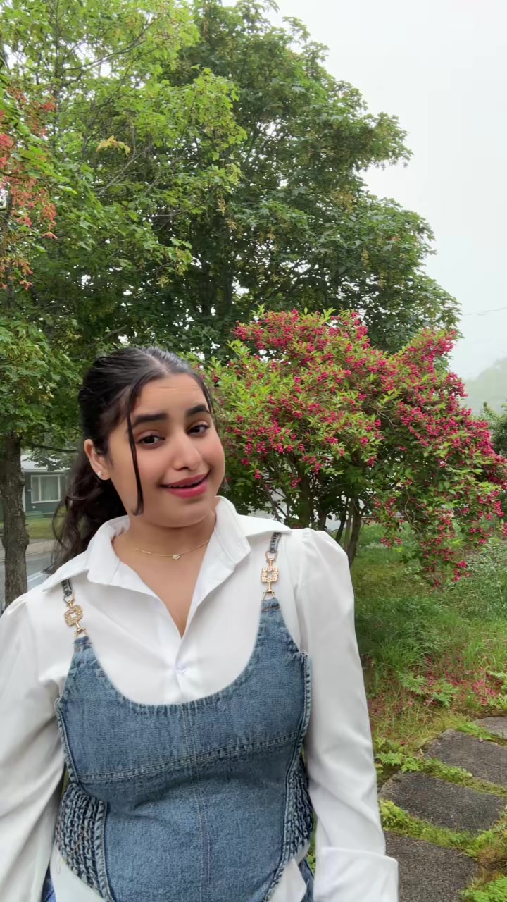 @riyaa_sharma18