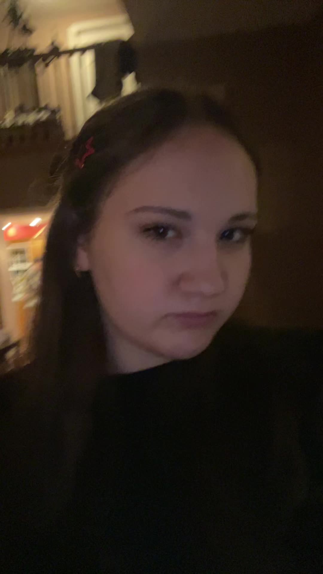 @Ava