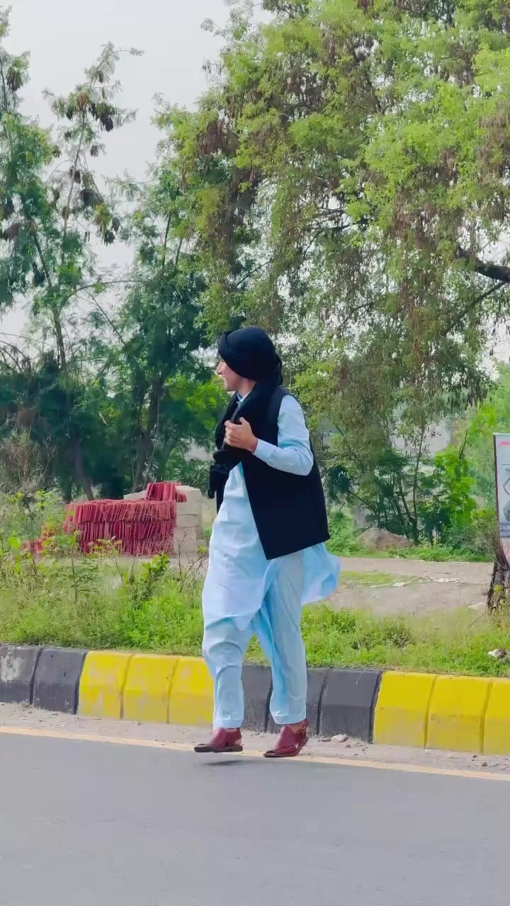 @Khanii🍁