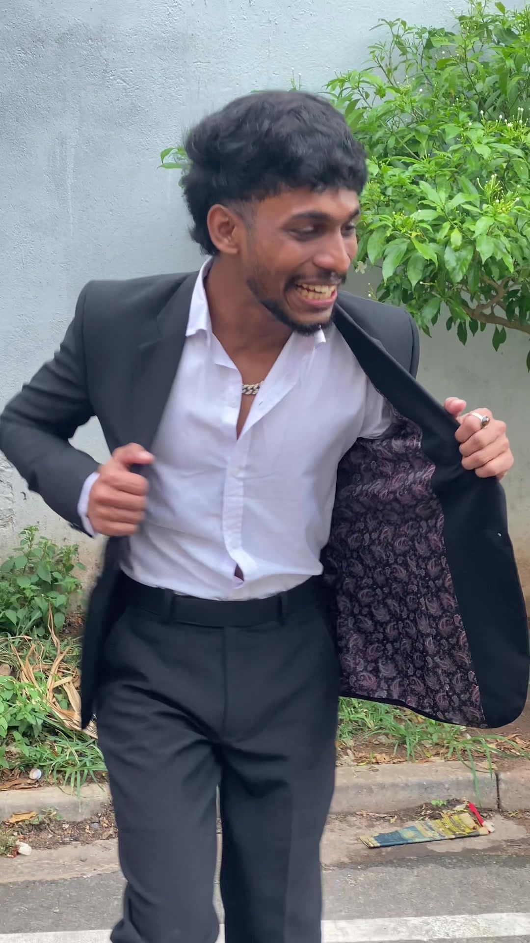 @𝐌𝐈𝐂𝐊𝐄𝐘_🧞♂️