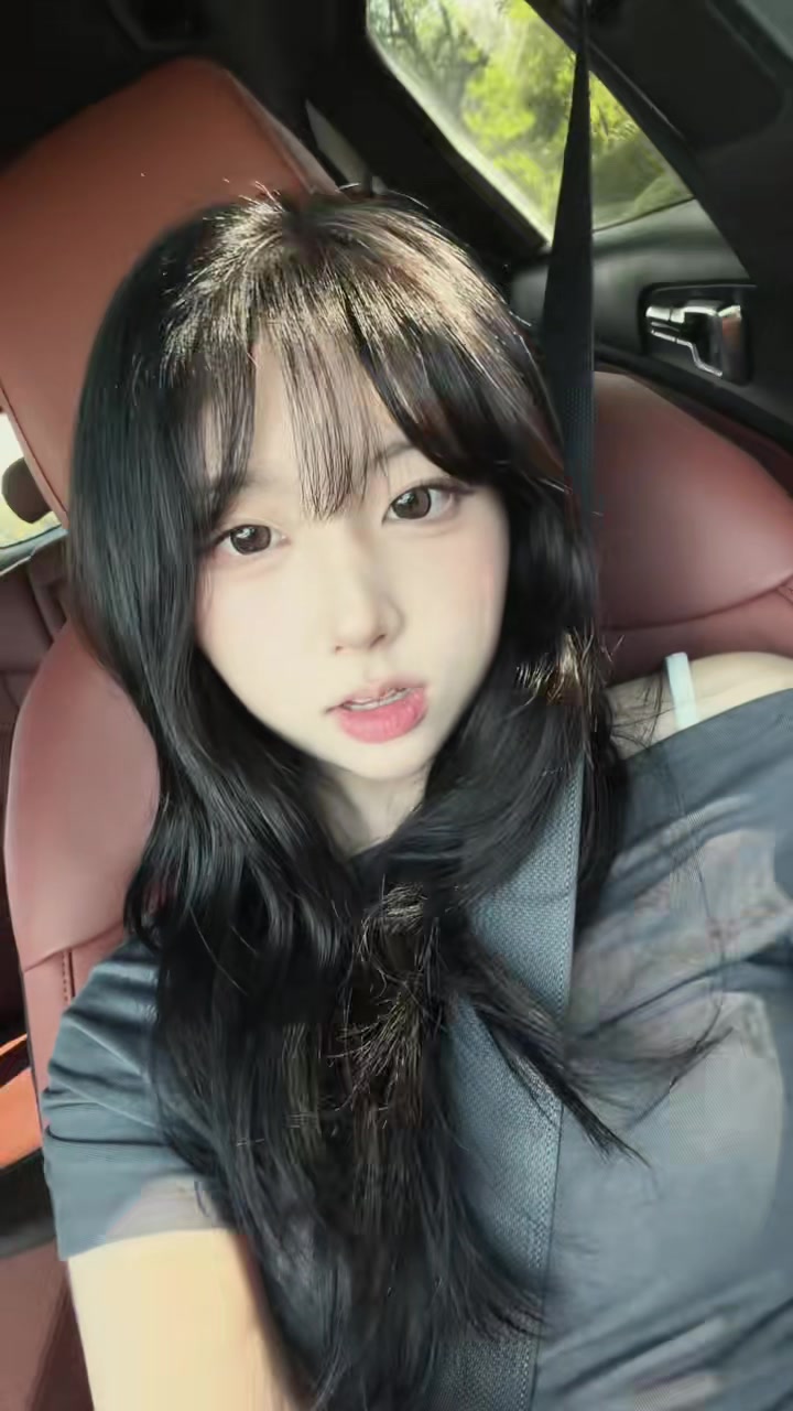 @여니