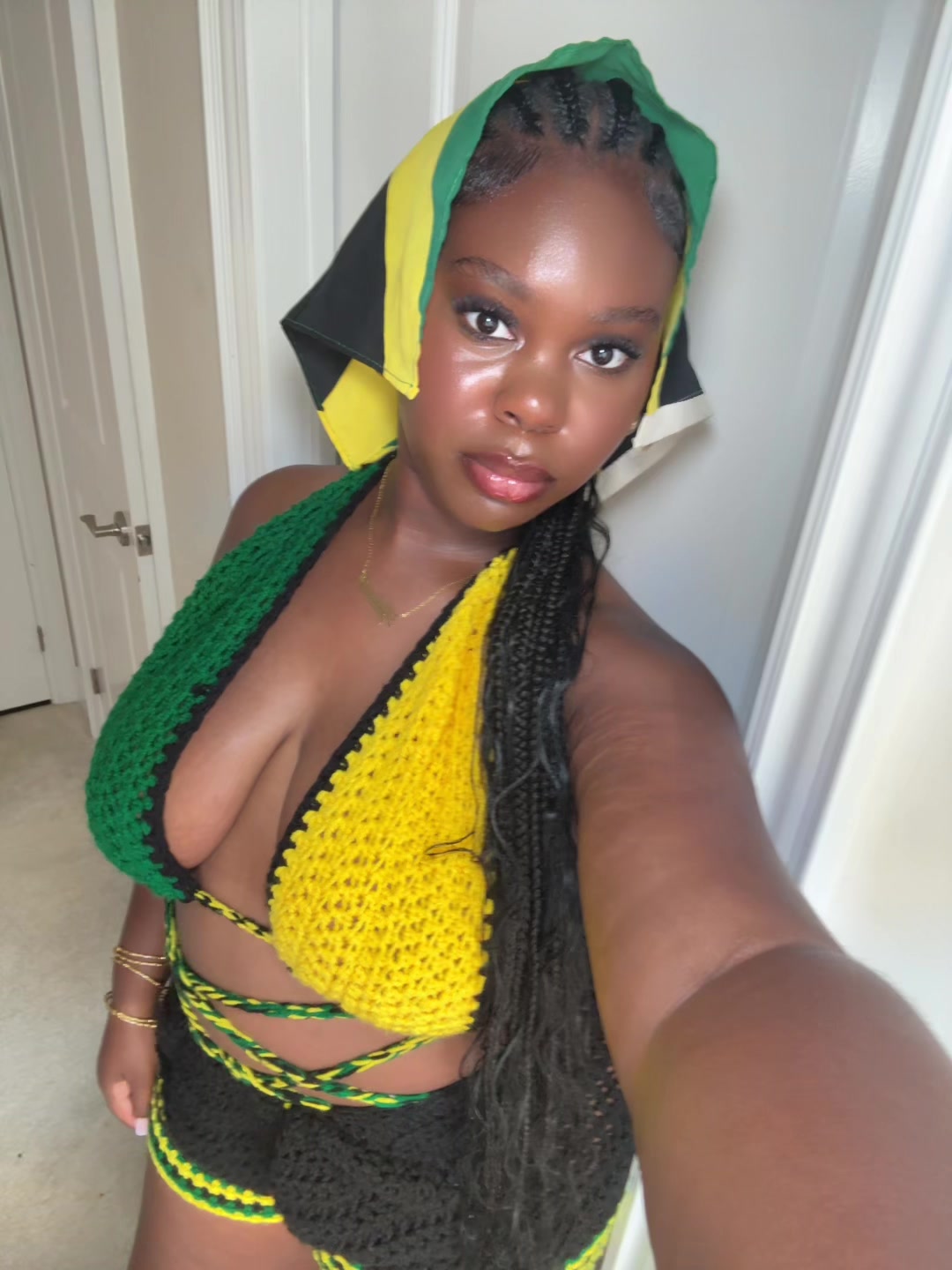 @ItzKinahK | Content Creator