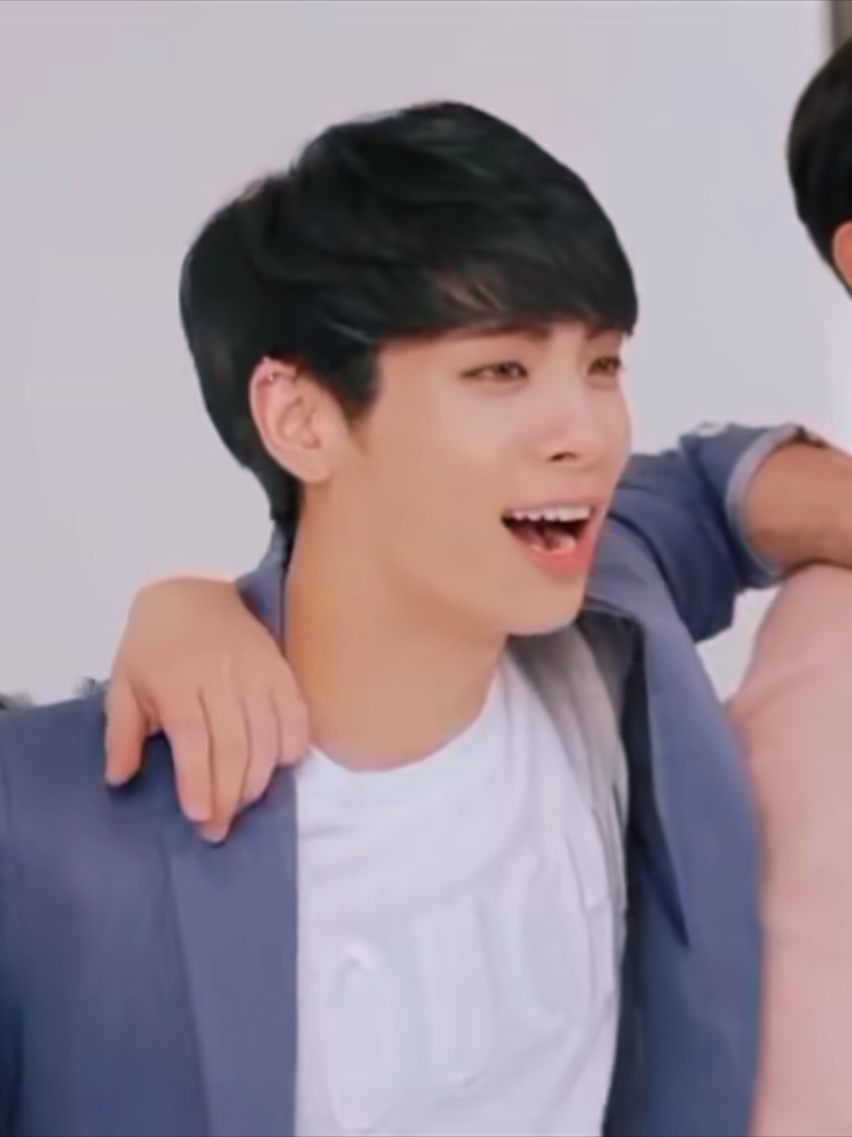 @SHINee ♥️Jonghyun