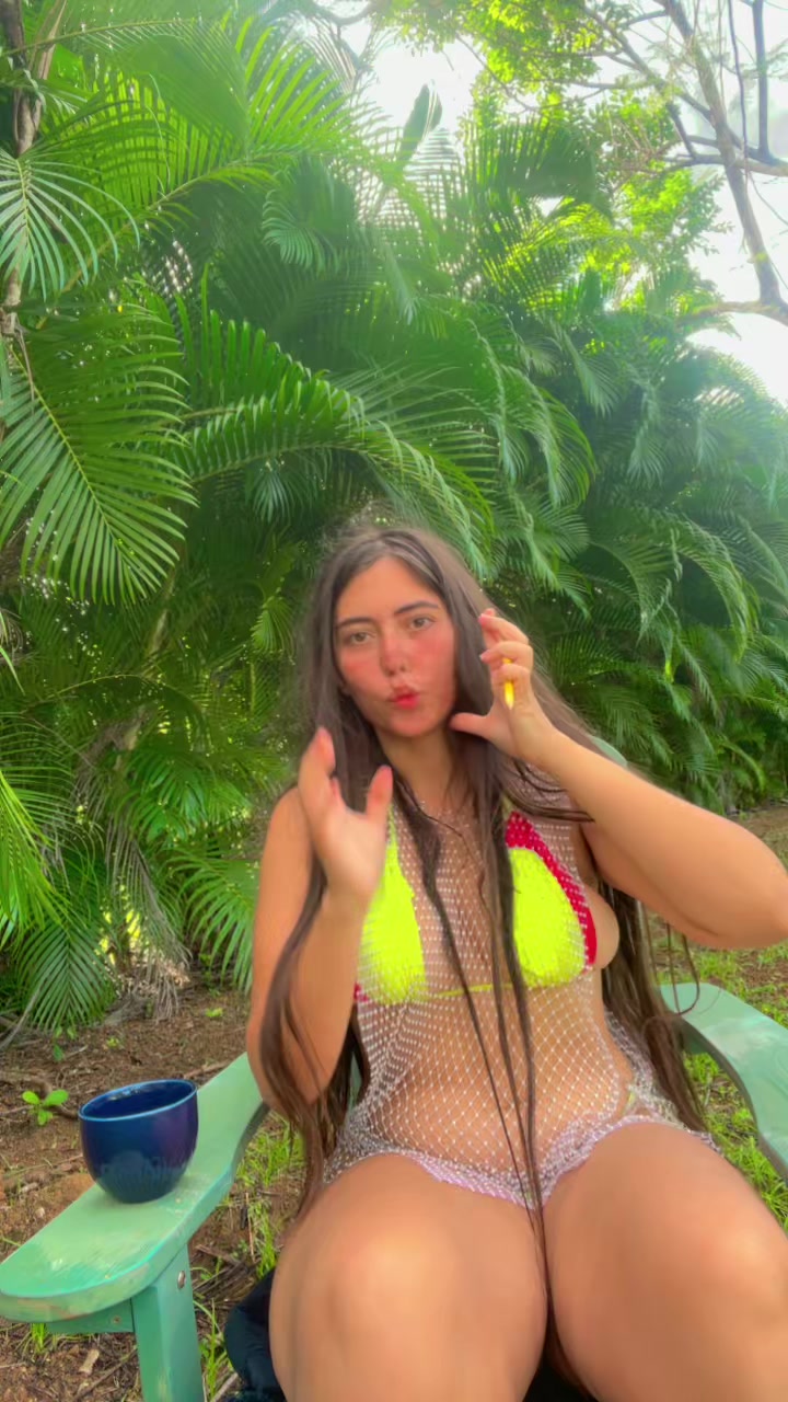 @Abril