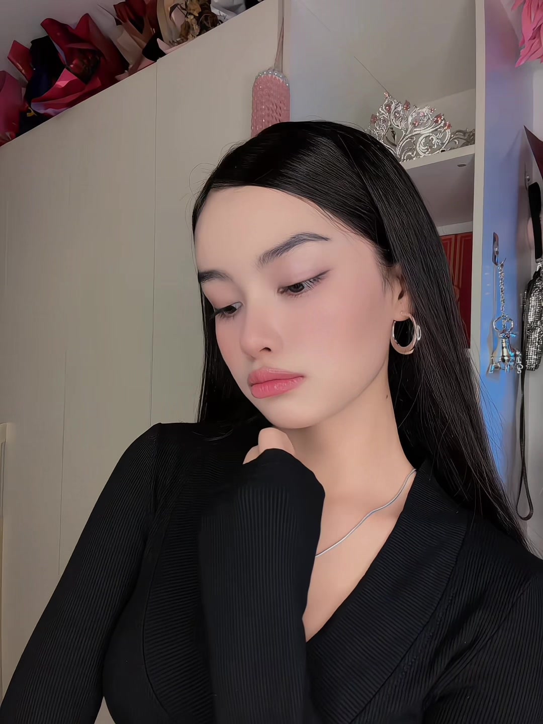 @LaorHours_Official