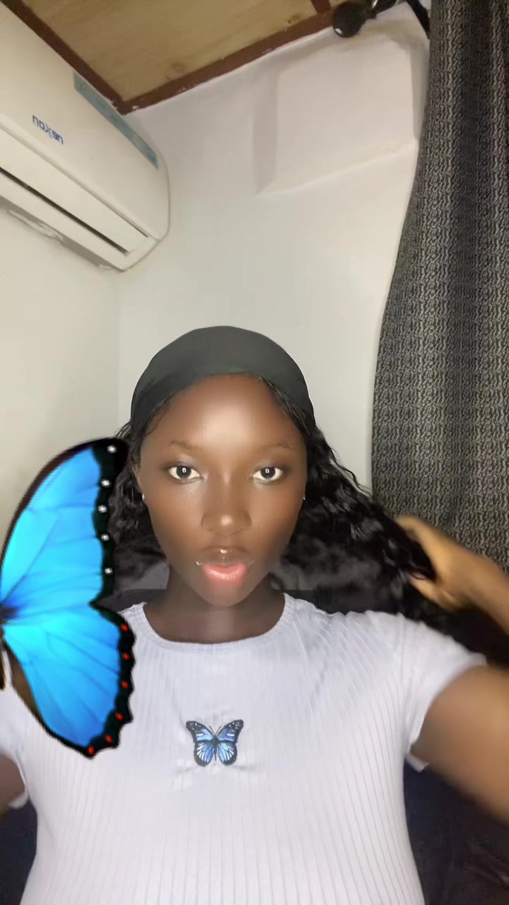 @Lily🦋