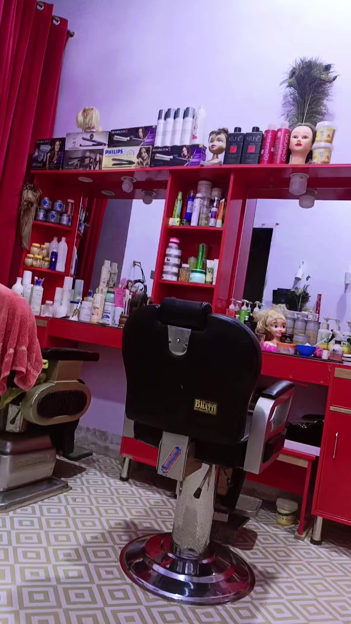 @Her's Beauty Parlour