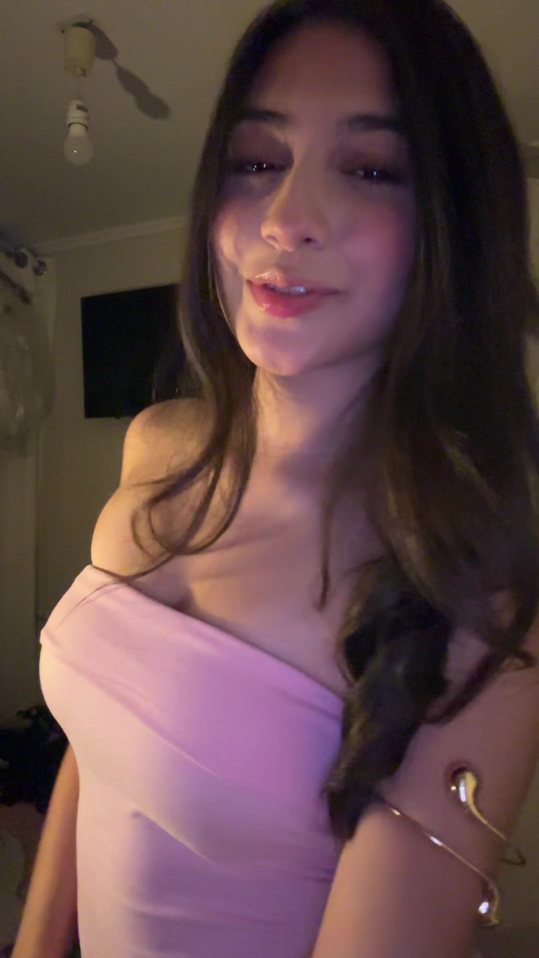 @𝐴𝑛𝑔𝑒𝑙𝑦