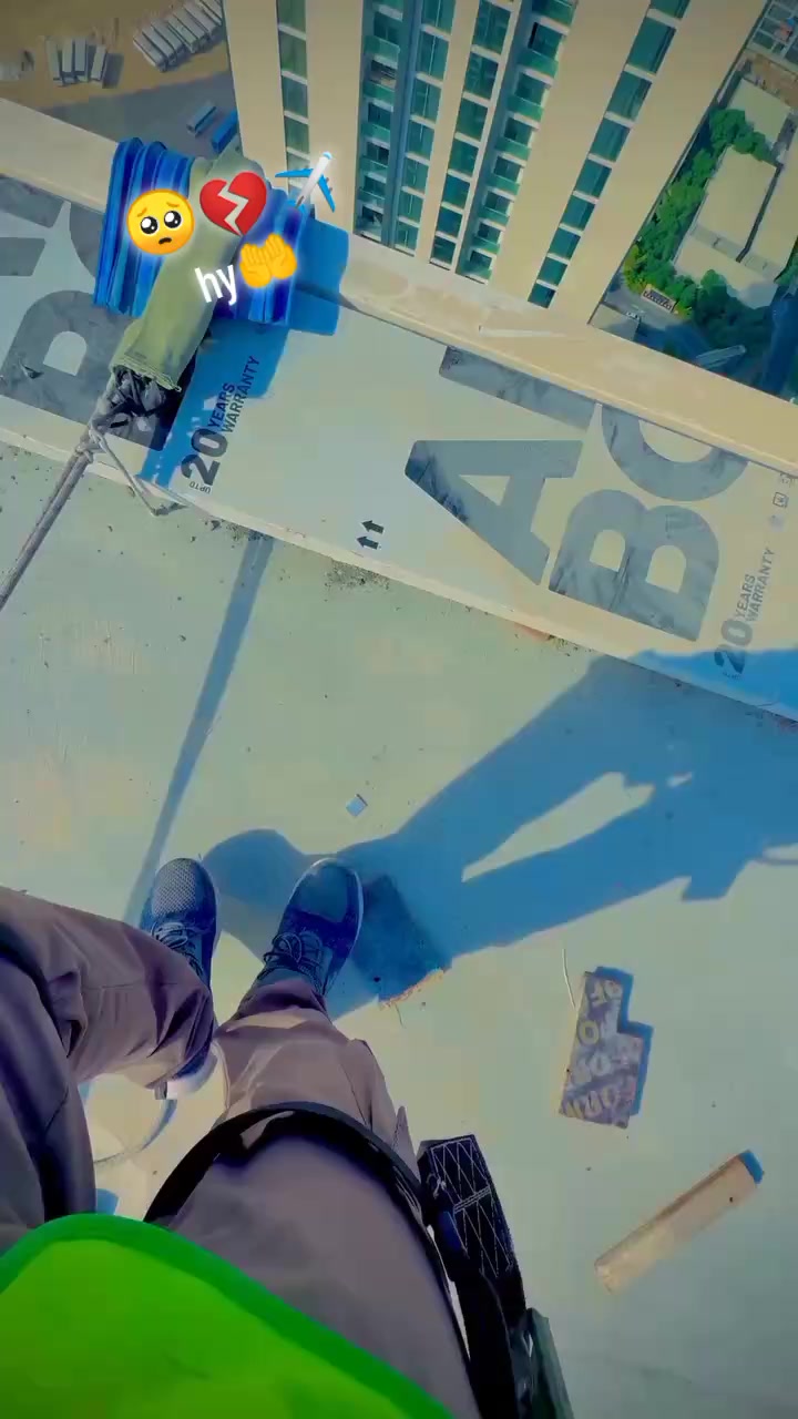 @🦋🖤✈️