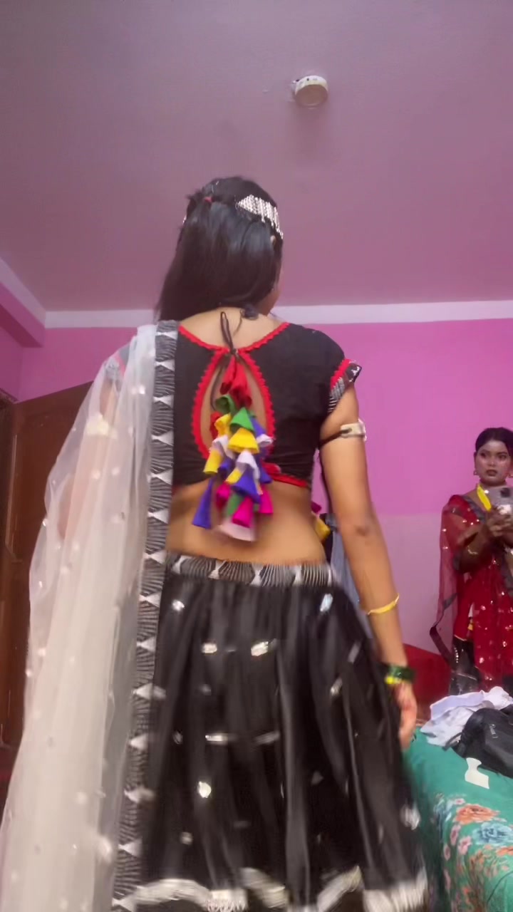 @🧖♀️Bhojpuri queen 🫅