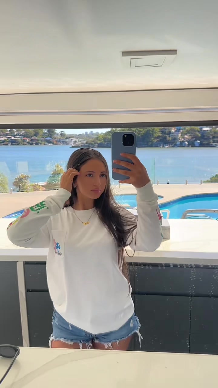 @nadine